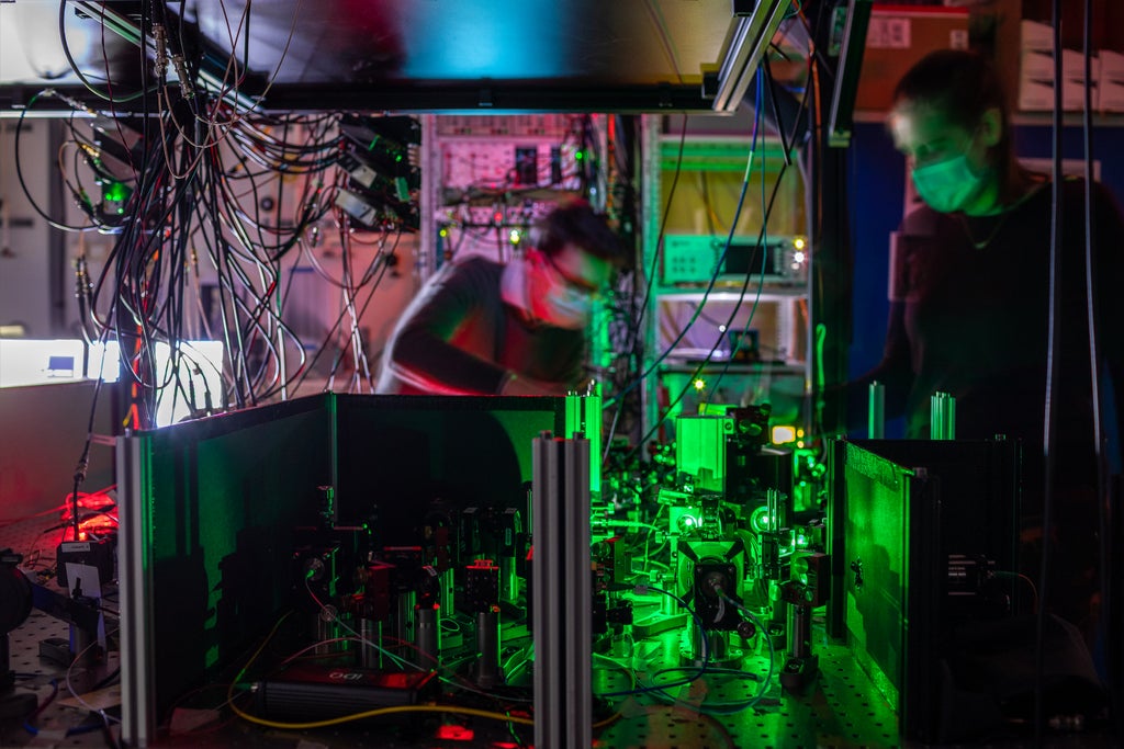 Para ilmuwan mengambil langkah besar menuju internet kuantum yang revolusioner