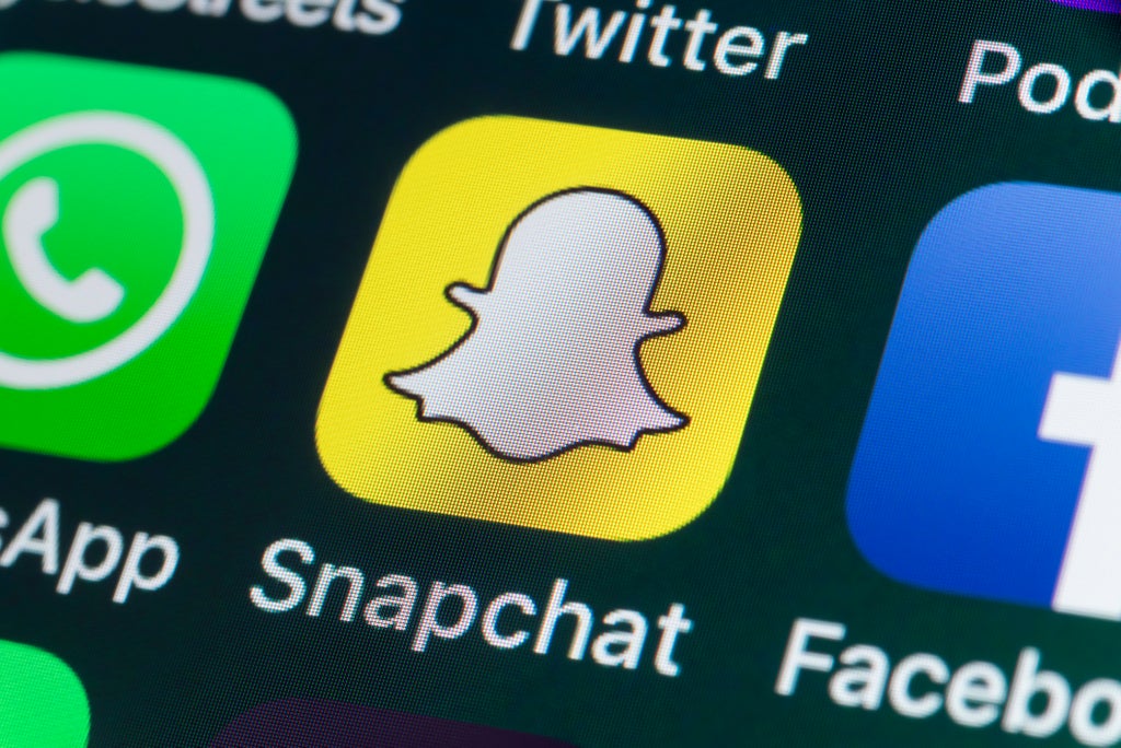 Saham media sosial kehilangan lebih dari $160 miliar setelah peringatan keuntungan Snap